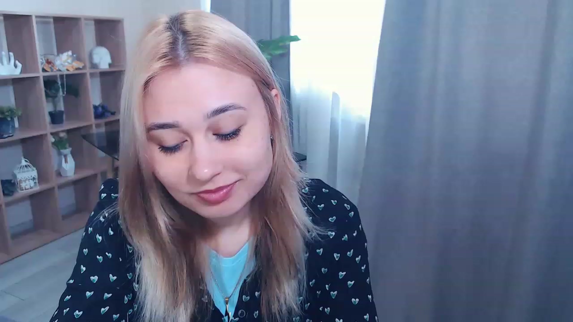 Gallery image thumbnail from Kukla_kolduna's myfreecams stream on, 02/25/2023, 10:28 image 17 of 20