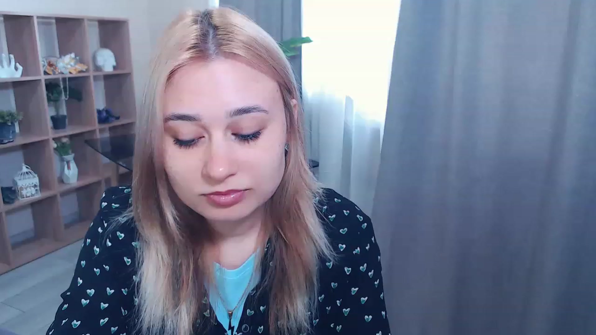 Gallery image thumbnail from Kukla_kolduna's myfreecams stream on, 02/25/2023, 10:28 image 18 of 20