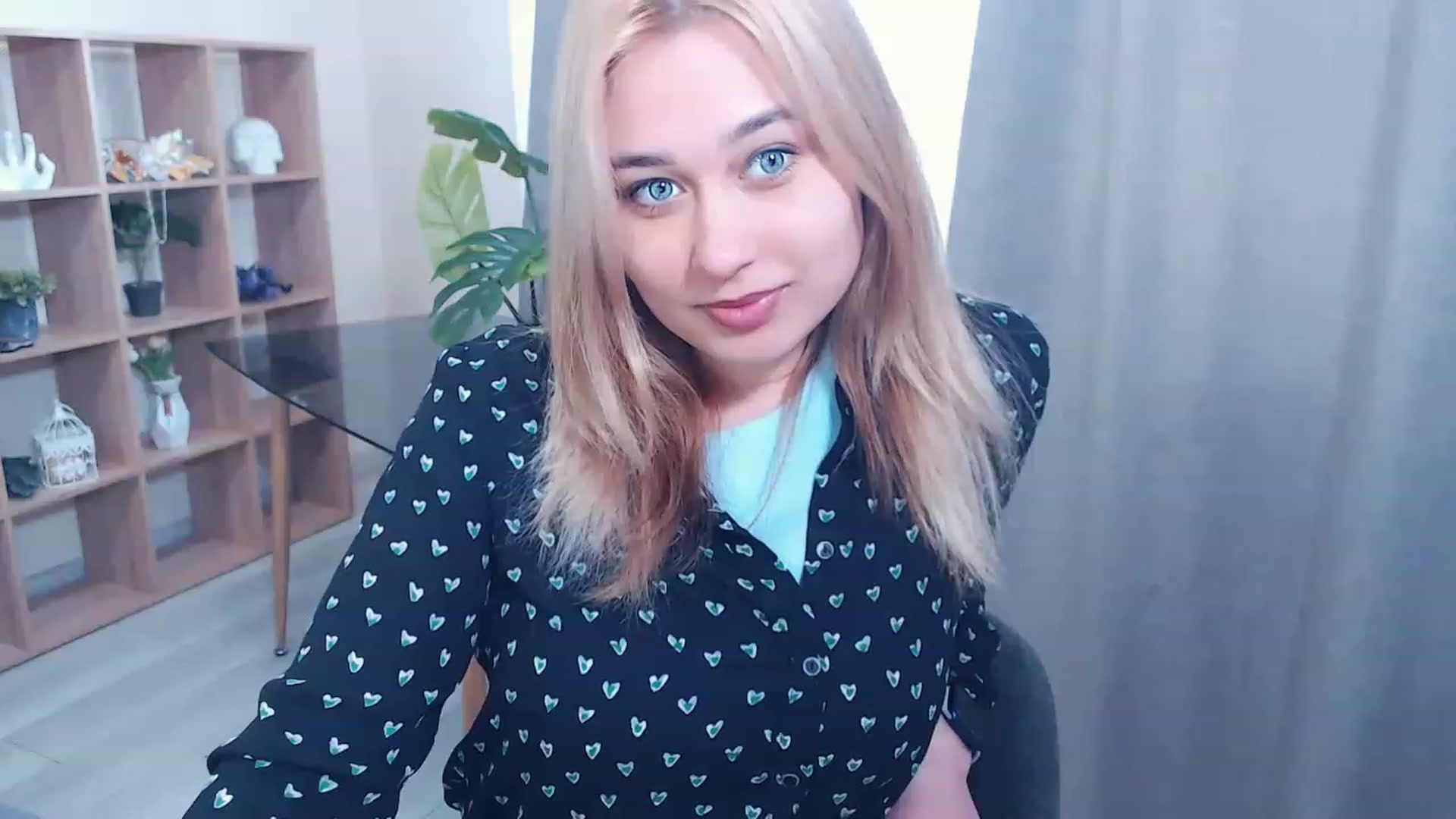 Gallery image thumbnail from Kukla_kolduna's myfreecams stream on, 02/25/2023, 10:28 image 20 of 20