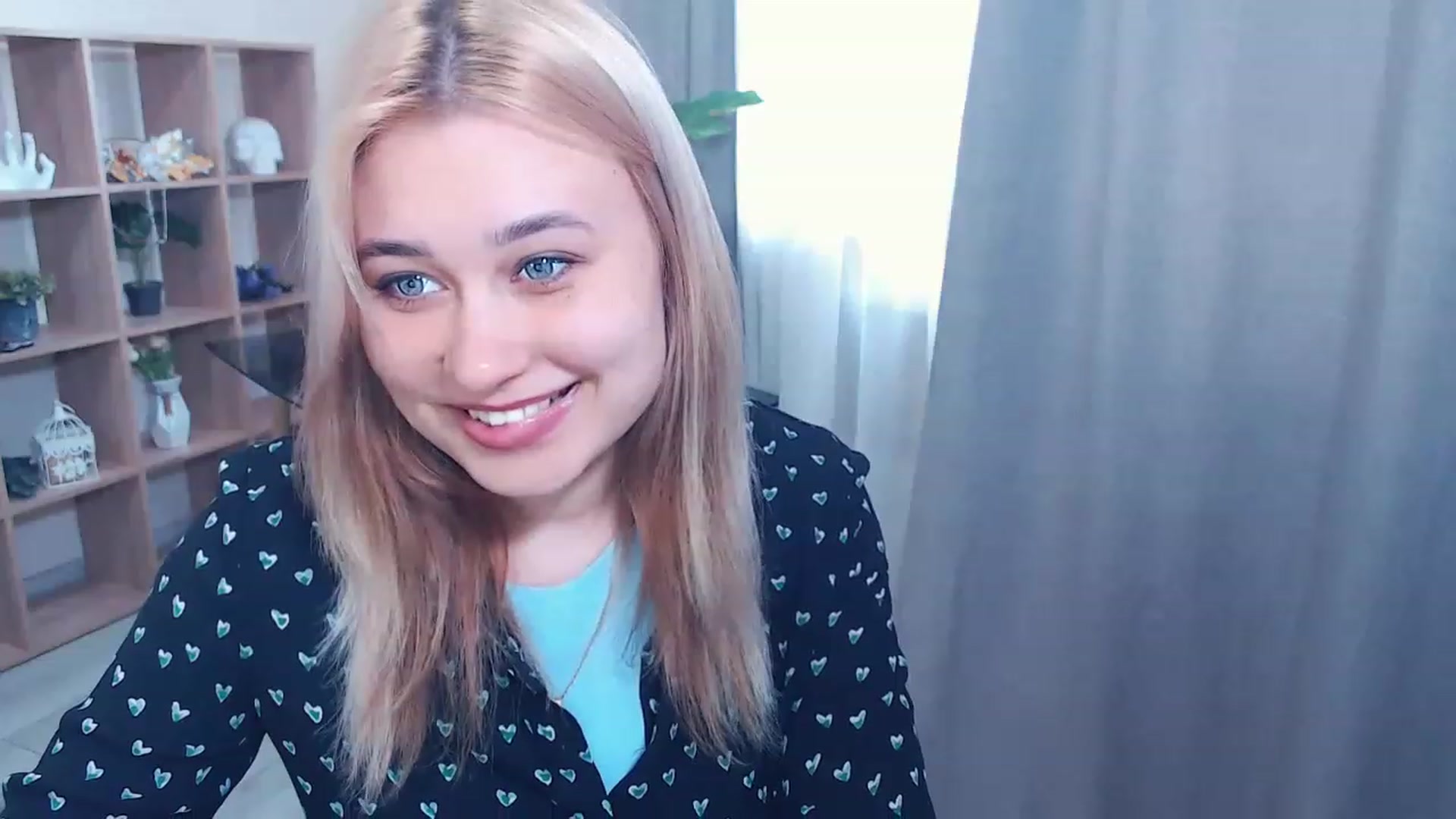 Gallery image thumbnail from Kukla_kolduna's myfreecams stream on, 02/25/2023, 11:08 image 10 of 20
