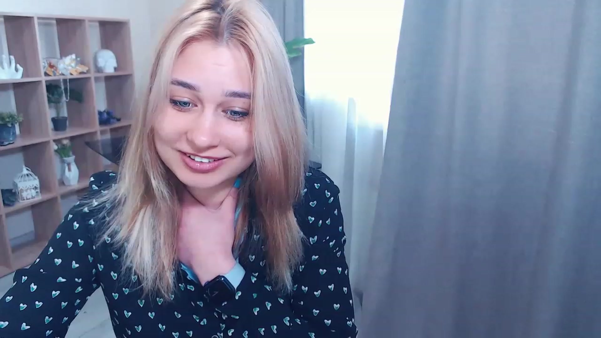 Gallery image thumbnail from Kukla_kolduna's myfreecams stream on, 02/25/2023, 11:08 image 17 of 20