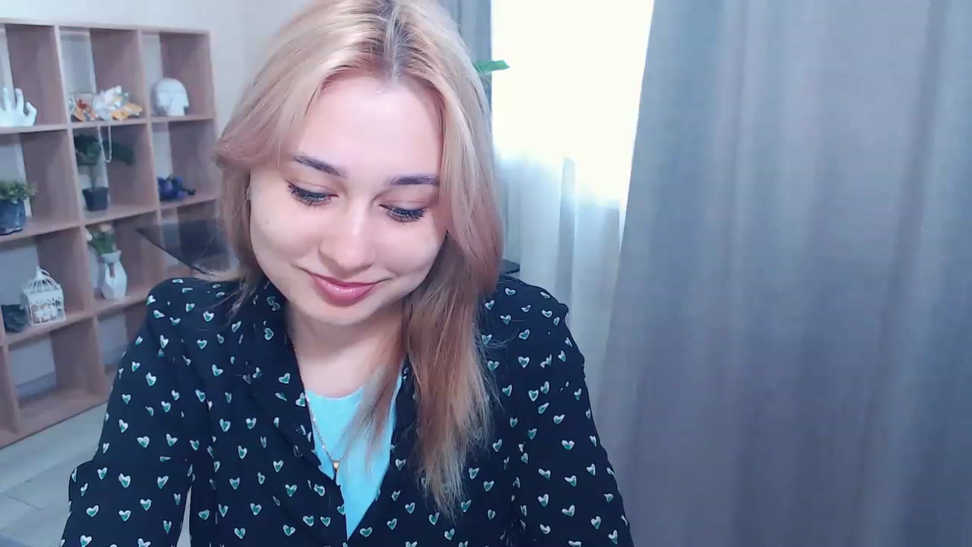 Gallery image thumbnail from Kukla_kolduna's myfreecams stream on, 02/25/2023, 11:08 image 15 of 20