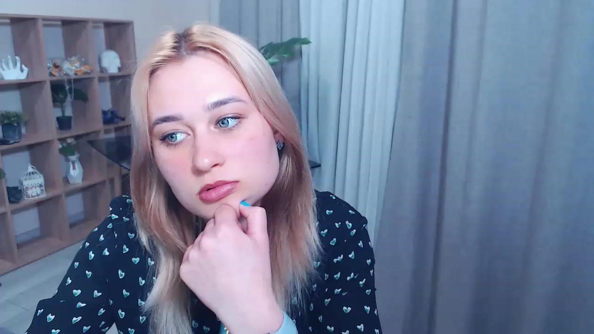Gallery image thumbnail from Kukla_kolduna's myfreecams stream on, 02/25/2023, 16:25 image 18 of 20