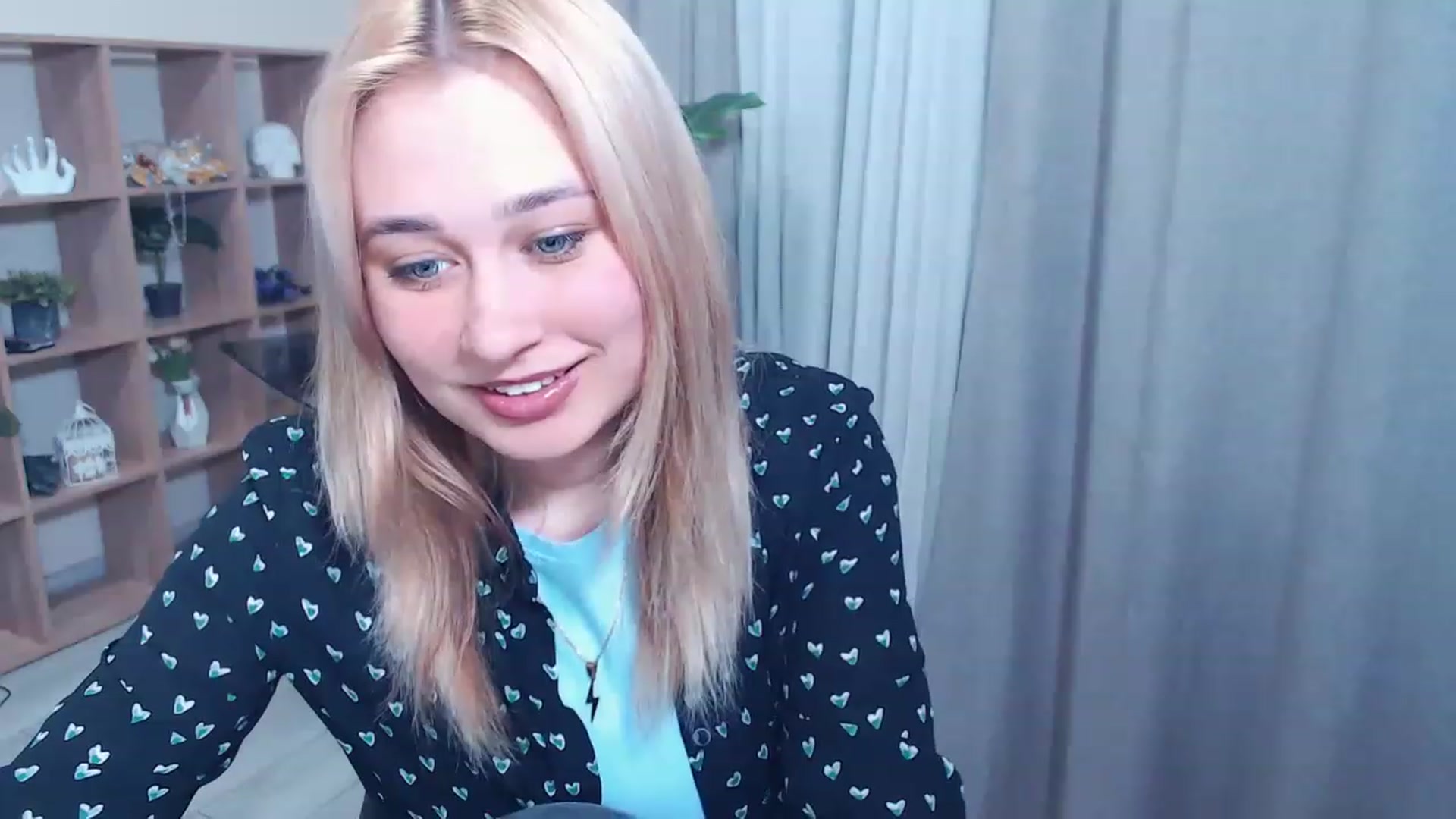 Gallery image thumbnail from Kukla_kolduna's myfreecams stream on, 02/25/2023, 16:25 image 4 of 20