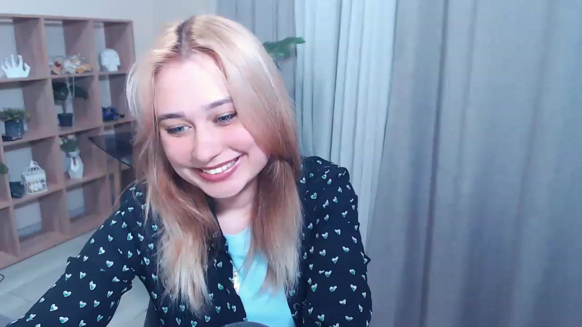 Gallery image thumbnail from Kukla_kolduna's myfreecams stream on, 02/25/2023, 16:25 image 13 of 20
