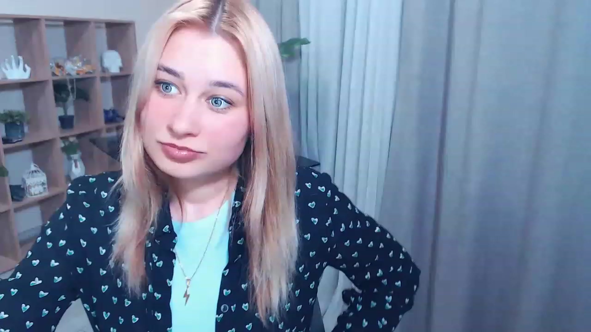 Gallery image thumbnail from Kukla_kolduna's myfreecams stream on, 02/25/2023, 16:25 image 3 of 20