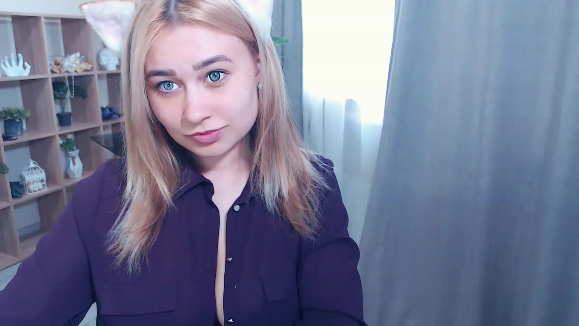 Gallery image thumbnail from Kukla_kolduna's myfreecams stream on, 02/26/2023, 13:17 image 8 of 20