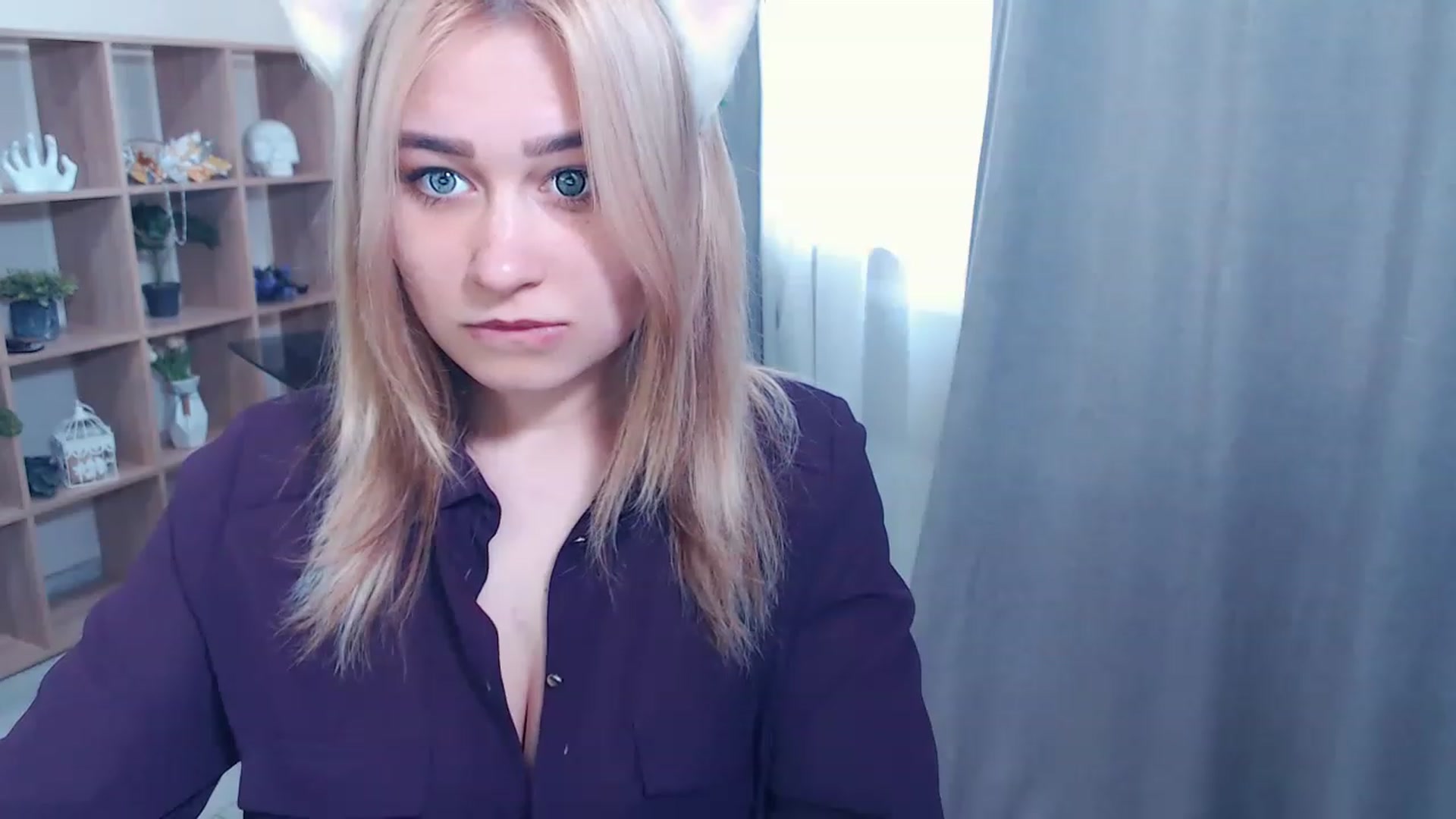 Gallery image thumbnail from Kukla_kolduna's myfreecams stream on, 02/26/2023, 13:17 image 6 of 20