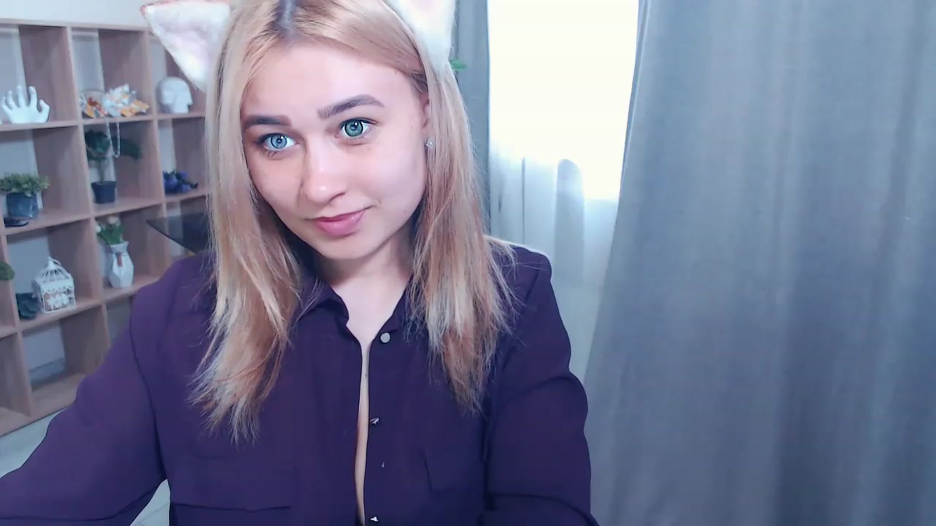 Gallery image thumbnail from Kukla_kolduna's myfreecams stream on, 02/26/2023, 13:17 image 9 of 20