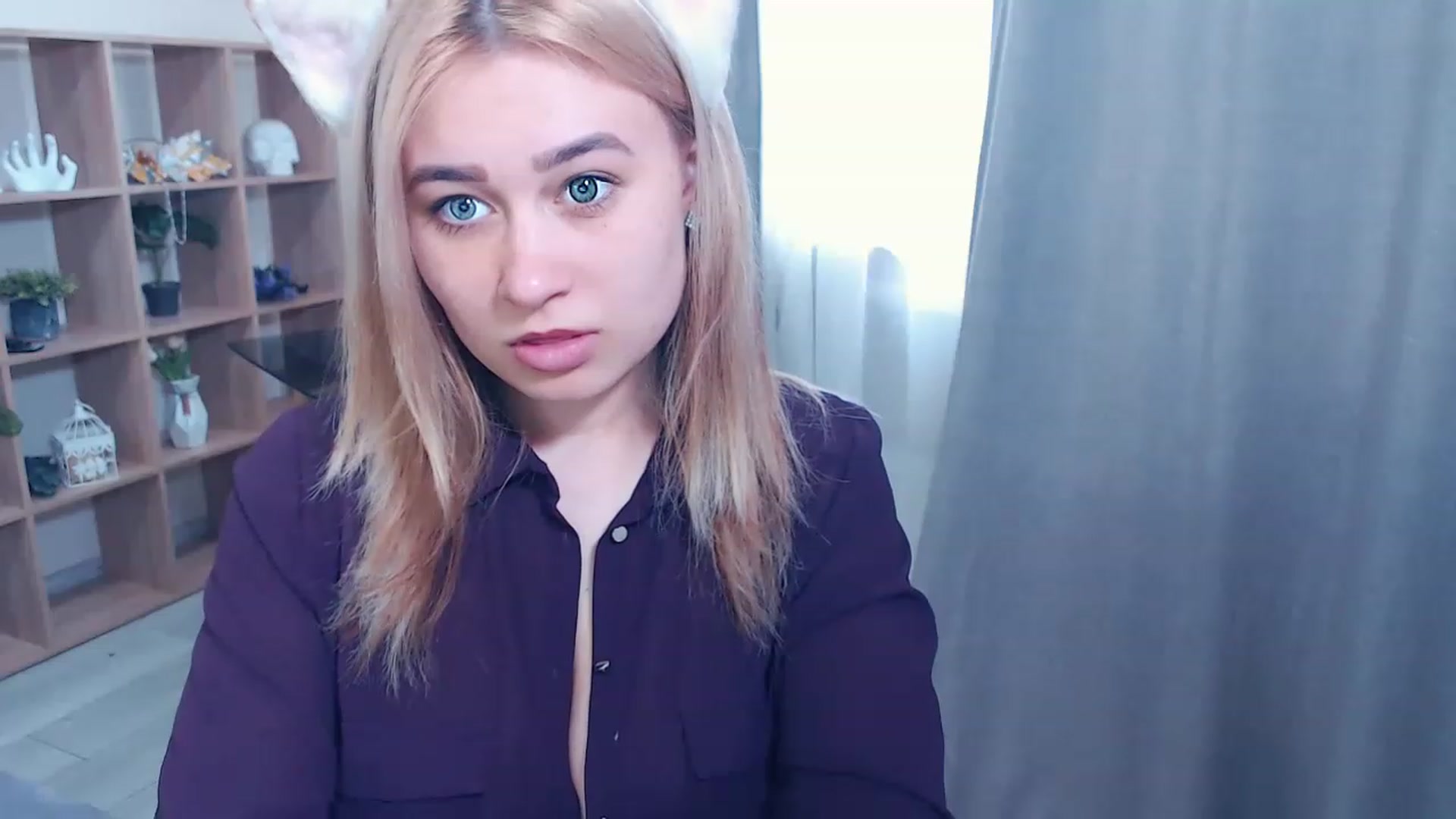 Gallery image thumbnail from Kukla_kolduna's myfreecams stream on, 02/26/2023, 13:17 image 10 of 20