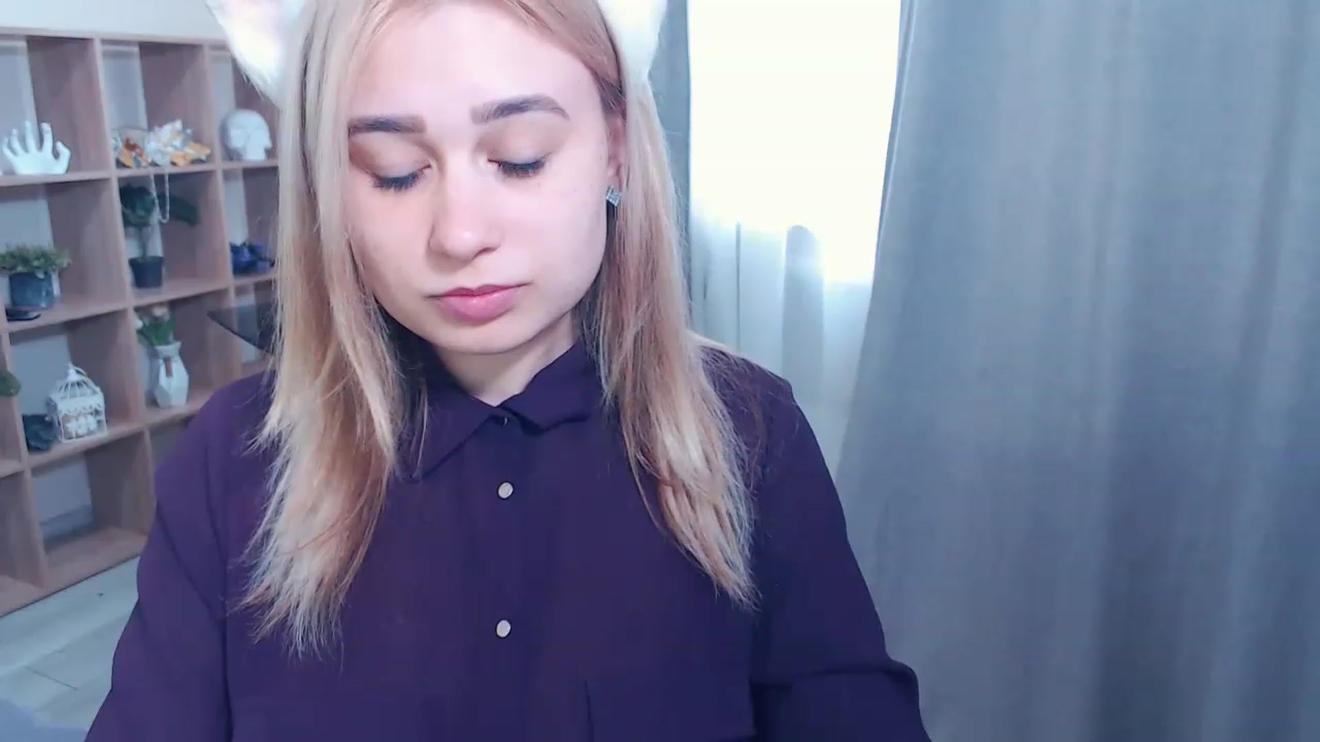 Gallery image thumbnail from Kukla_kolduna's myfreecams stream on, 02/26/2023, 13:17 image 16 of 20