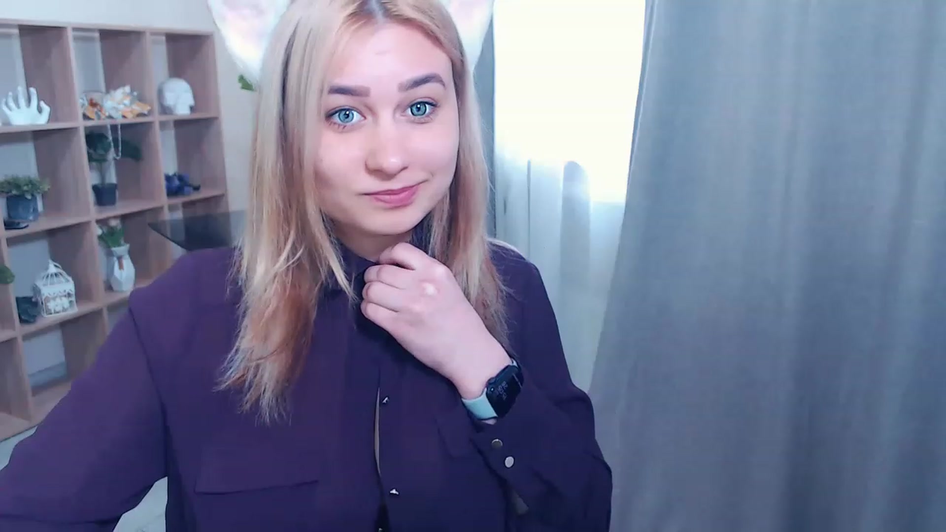 Gallery image thumbnail from Kukla_kolduna's myfreecams stream on, 02/26/2023, 13:17 image 12 of 20