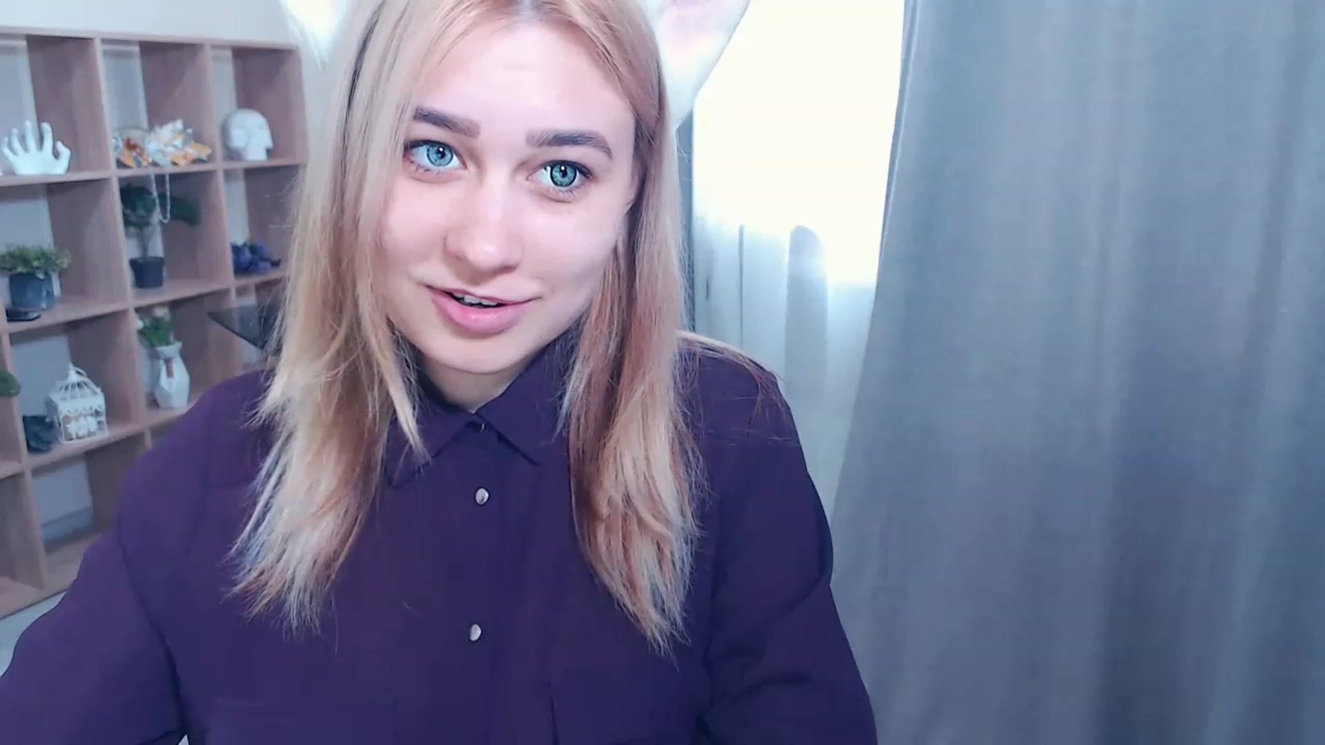 Gallery image thumbnail from Kukla_kolduna's myfreecams stream on, 02/26/2023, 13:17 image 18 of 20