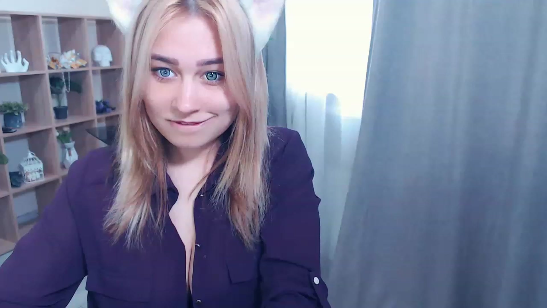 Gallery image thumbnail from Kukla_kolduna's myfreecams stream on, 02/26/2023, 13:17 image 3 of 20