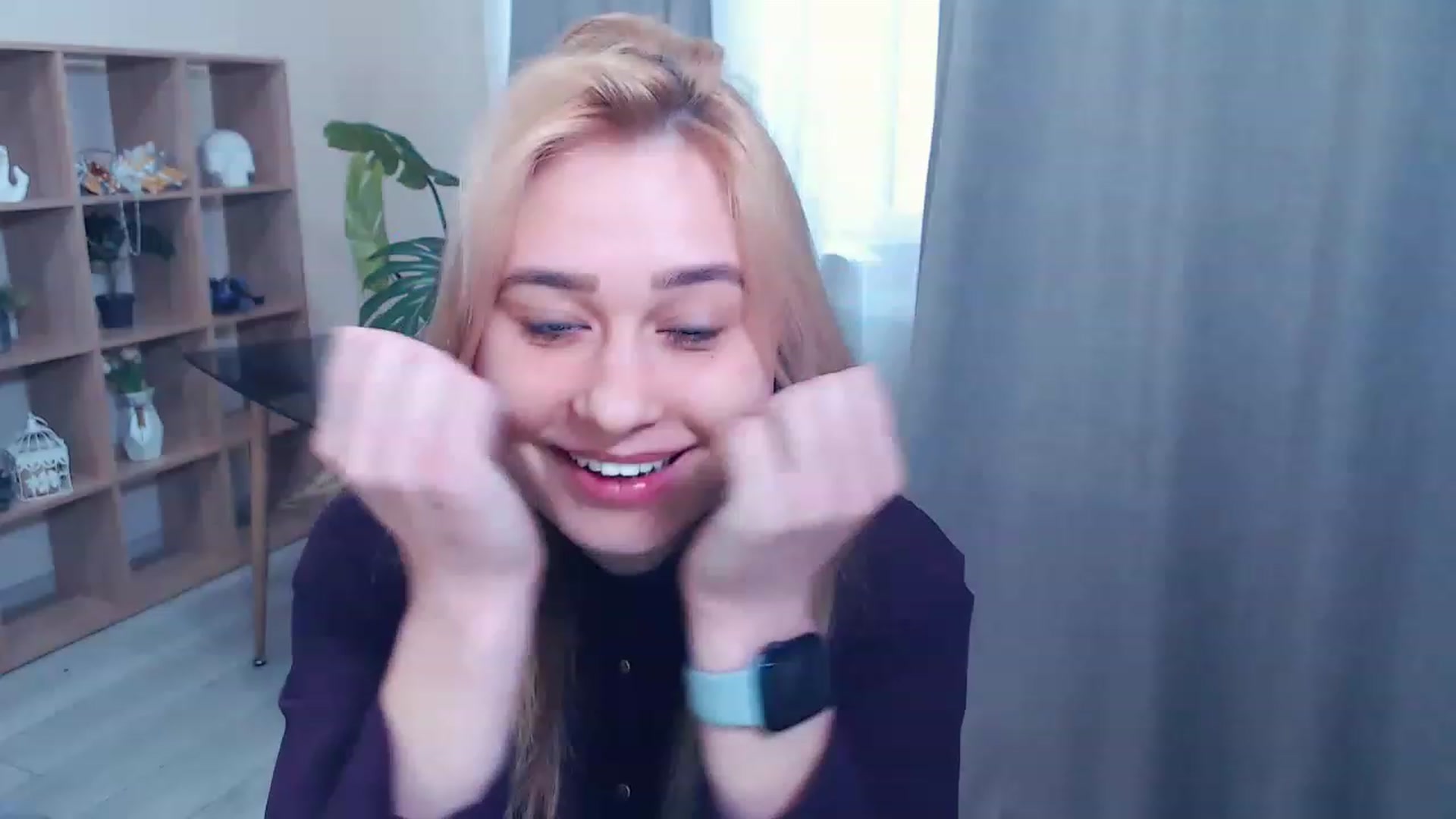 Gallery image thumbnail from Kukla_kolduna's myfreecams stream on, 02/26/2023, 14:51 image 18 of 20