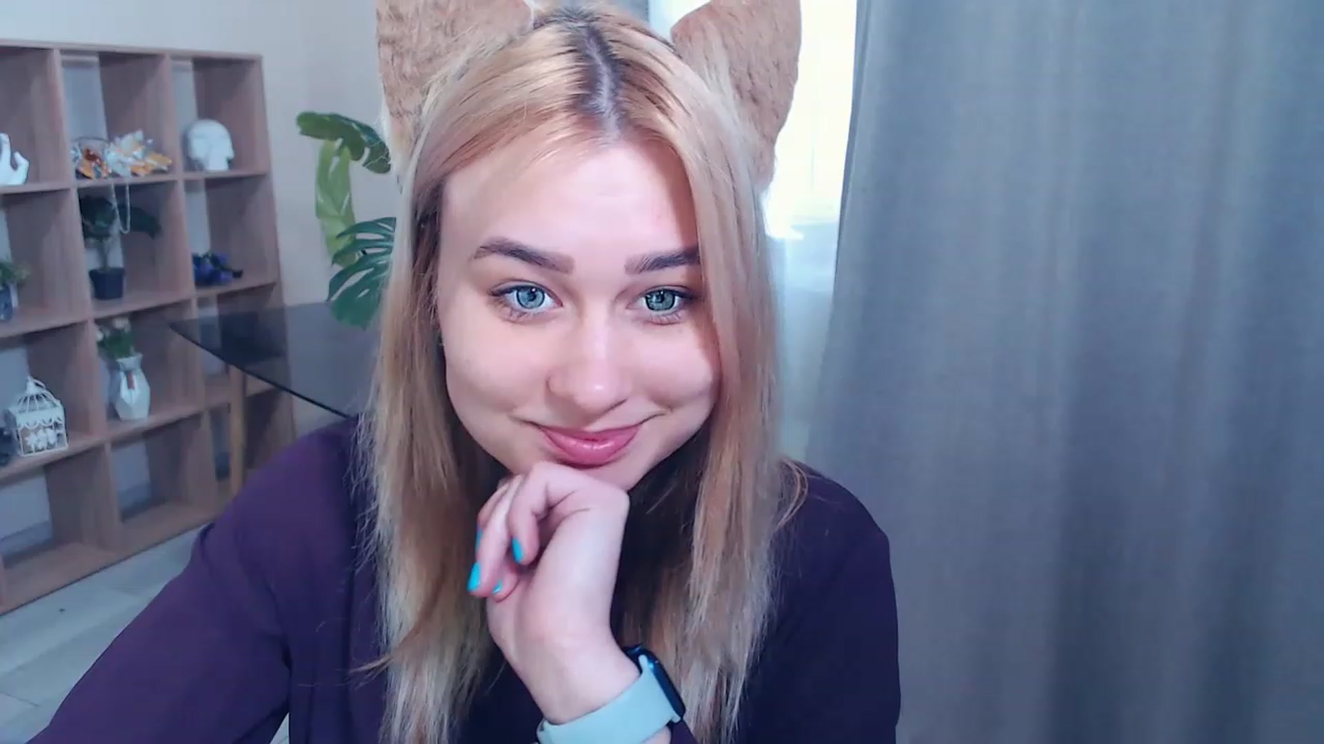 Gallery image thumbnail from Kukla_kolduna's myfreecams stream on, 02/26/2023, 14:51 image 8 of 20