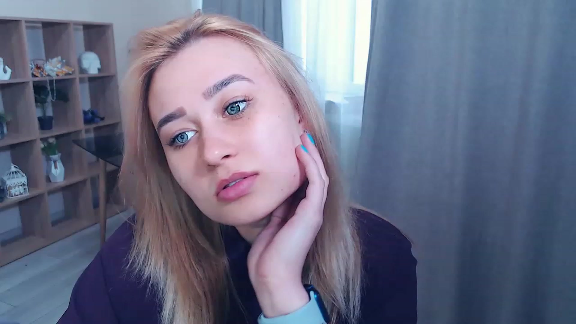 Gallery image thumbnail from Kukla_kolduna's myfreecams stream on, 02/26/2023, 14:51 image 17 of 20