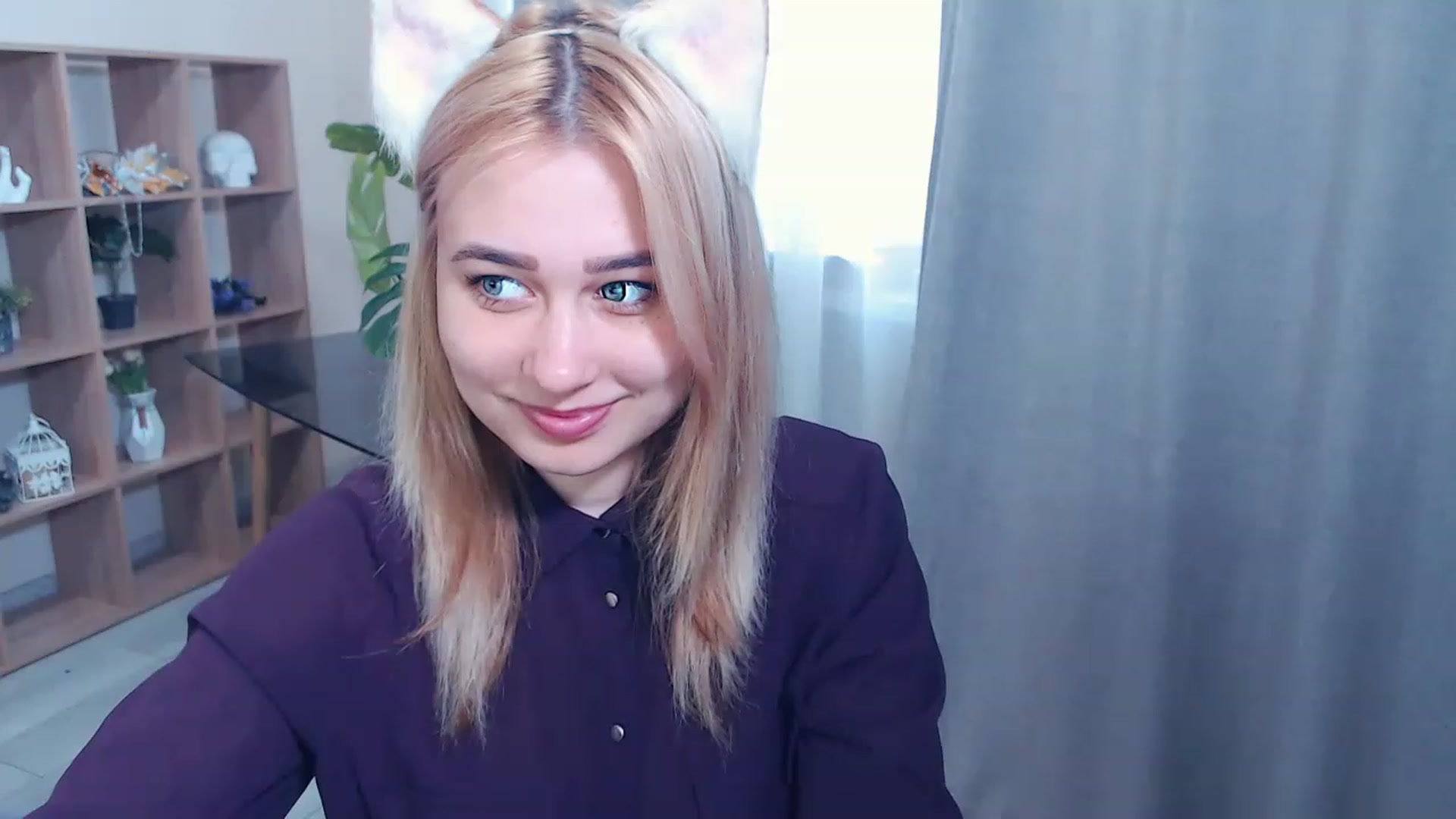 Gallery image thumbnail from Kukla_kolduna's myfreecams stream on, 02/26/2023, 14:51 image 5 of 20