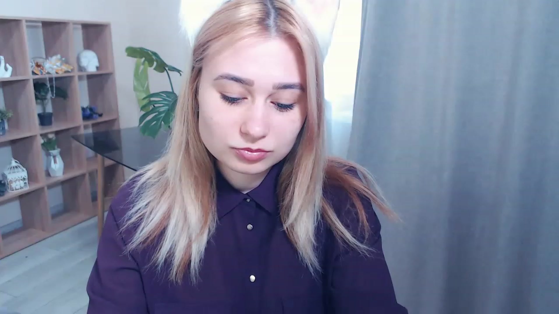 Gallery image thumbnail from Kukla_kolduna's myfreecams stream on, 02/26/2023, 14:51 image 1 of 20