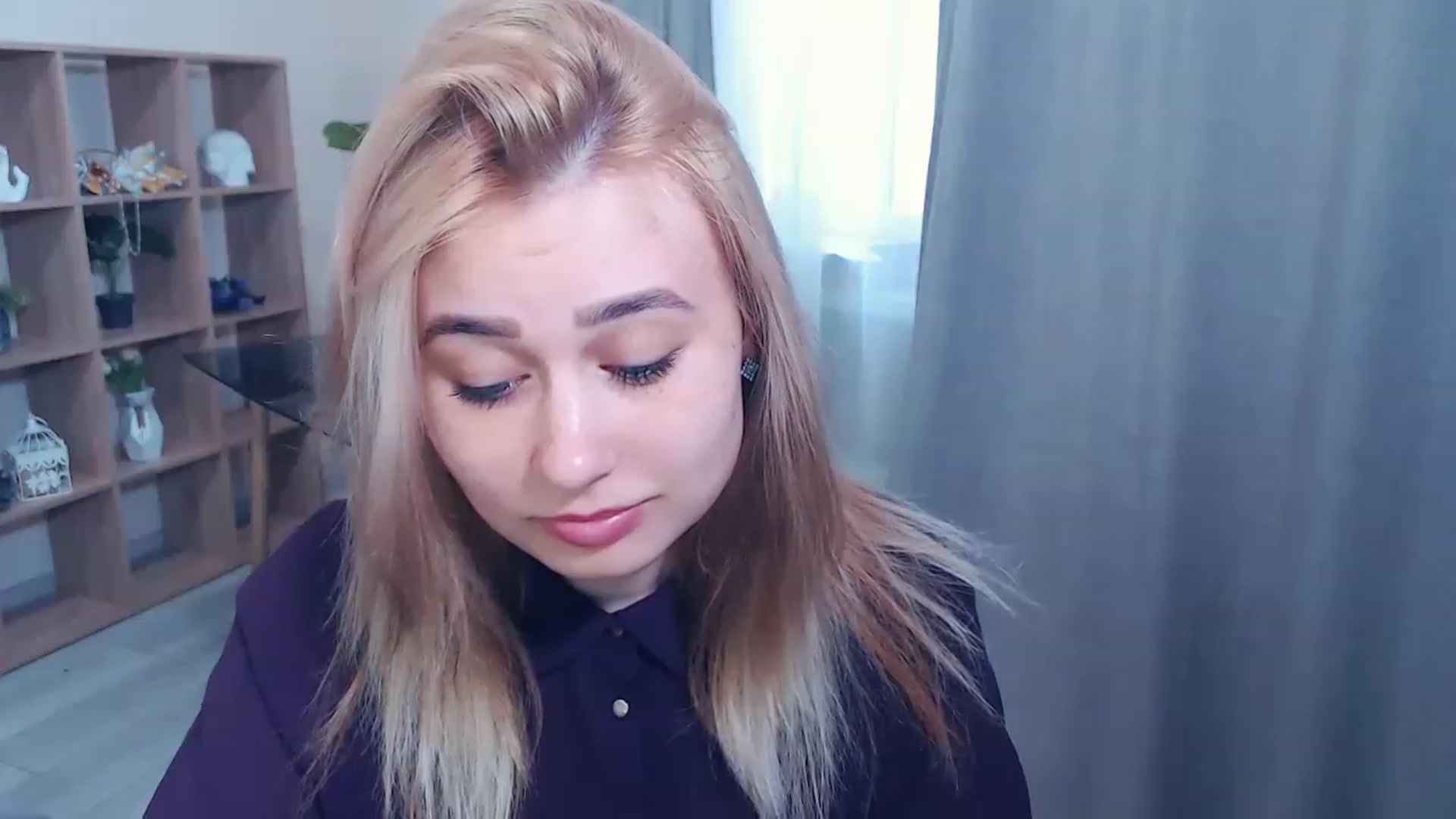 Gallery image thumbnail from Kukla_kolduna's myfreecams stream on, 02/26/2023, 14:51 image 12 of 20