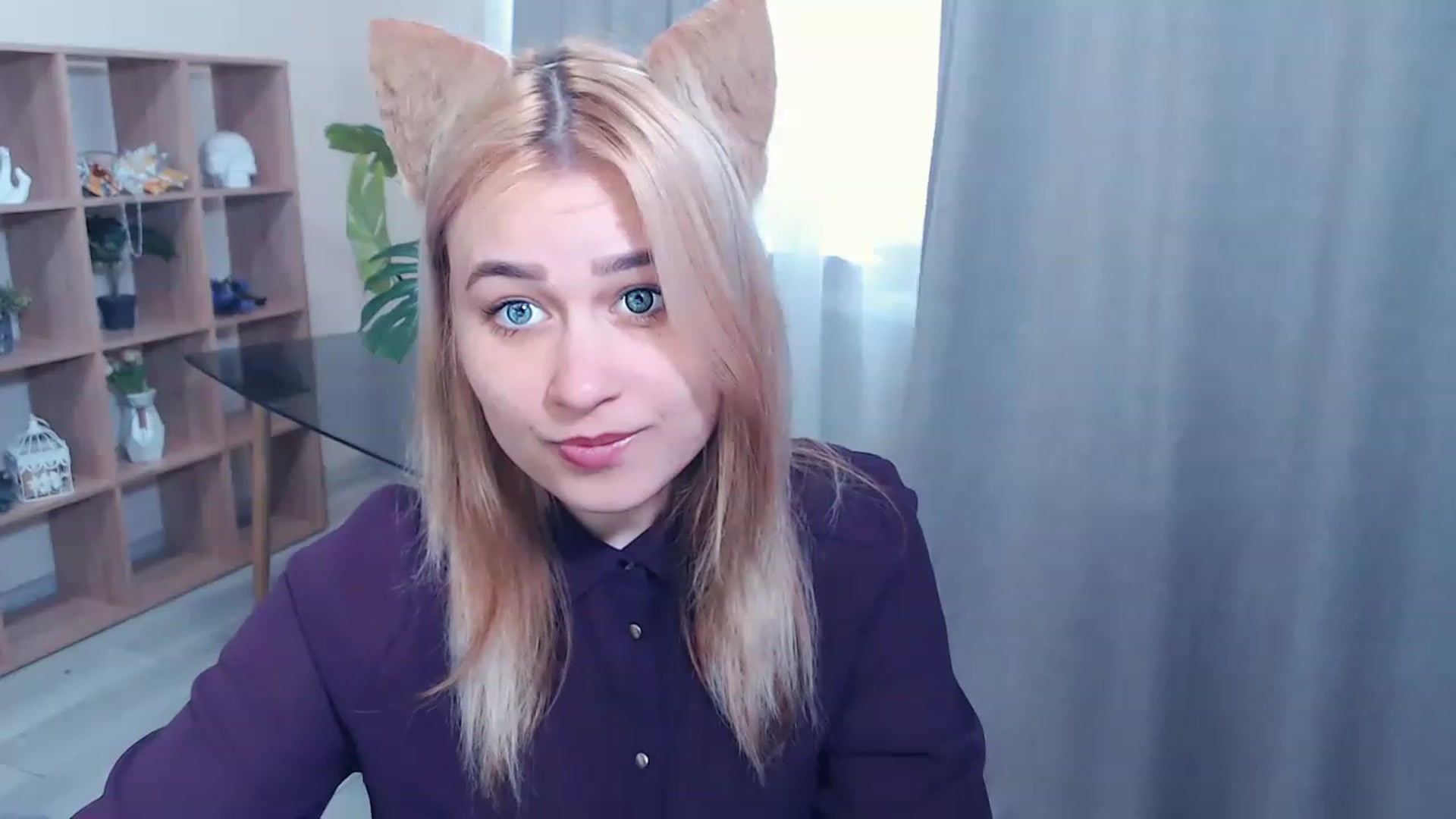 Gallery image thumbnail from Kukla_kolduna's myfreecams stream on, 02/26/2023, 14:51 image 10 of 20