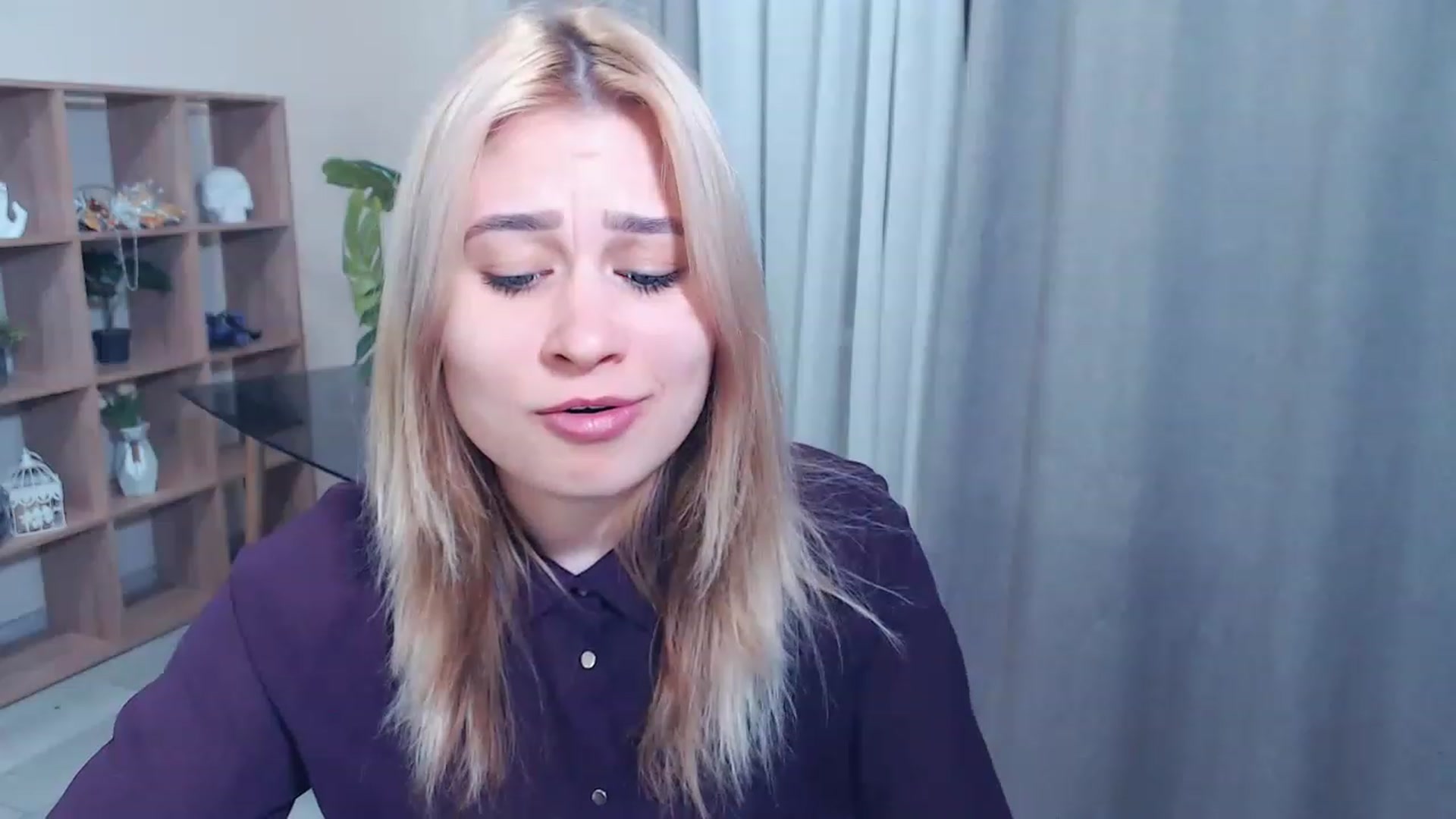 Gallery image thumbnail from Kukla_kolduna's myfreecams stream on, 02/26/2023, 16:40 image 15 of 20