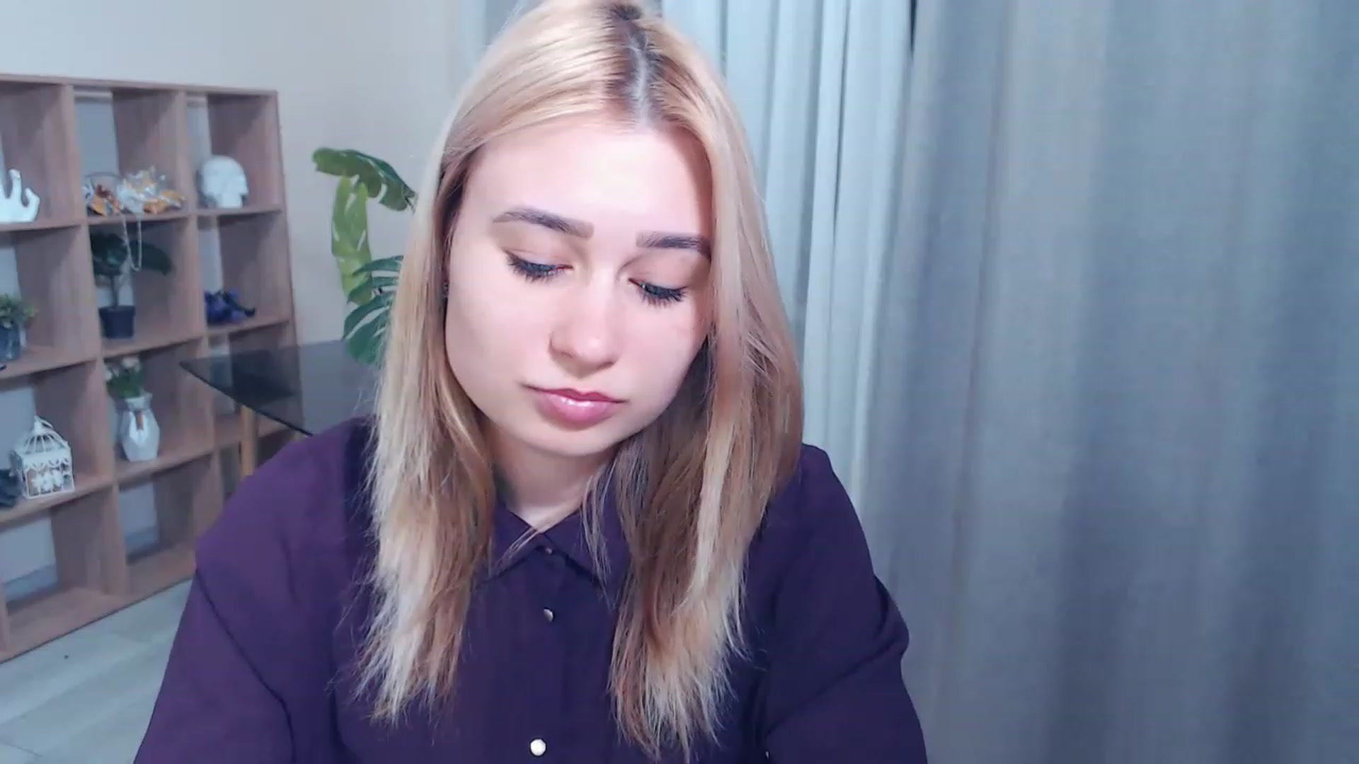 Gallery image thumbnail from Kukla_kolduna's myfreecams stream on, 02/26/2023, 16:40 image 5 of 20