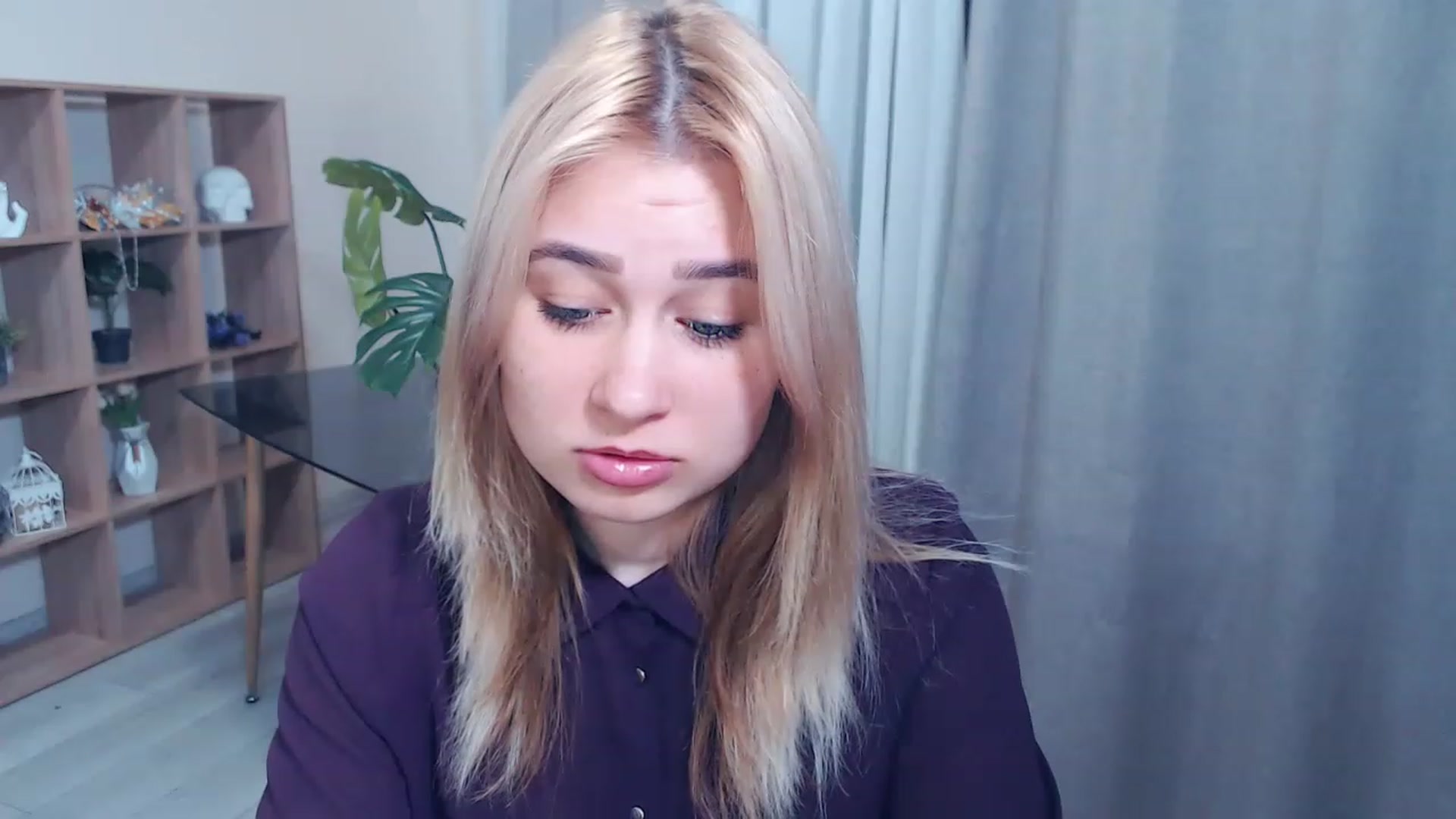 Gallery image thumbnail from Kukla_kolduna's myfreecams stream on, 02/26/2023, 16:40 image 12 of 20