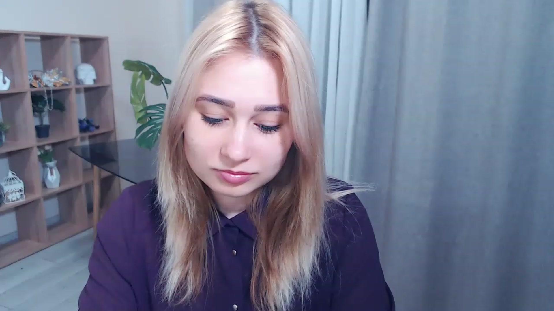 Gallery image thumbnail from Kukla_kolduna's myfreecams stream on, 02/26/2023, 16:40 image 10 of 20