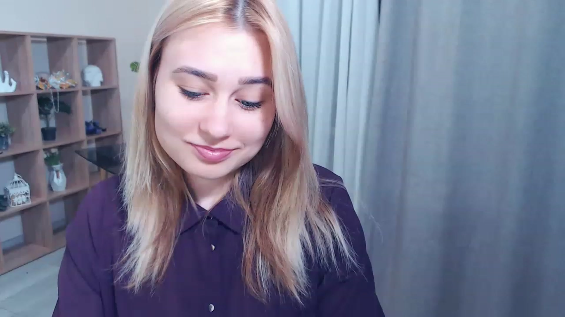 Gallery image thumbnail from Kukla_kolduna's myfreecams stream on, 02/26/2023, 16:40 image 2 of 20