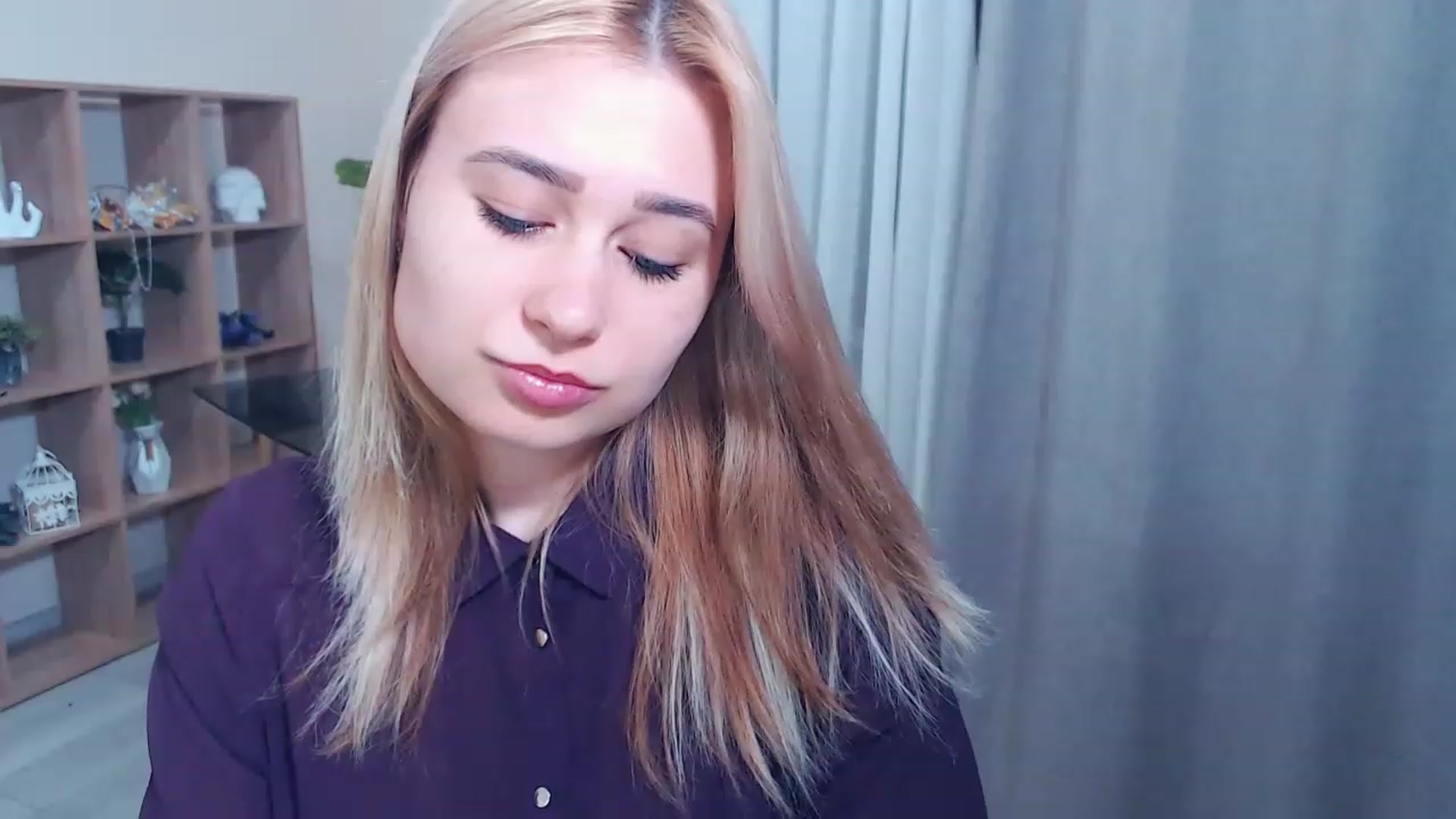Gallery image thumbnail from Kukla_kolduna's myfreecams stream on, 02/26/2023, 16:40 image 1 of 20