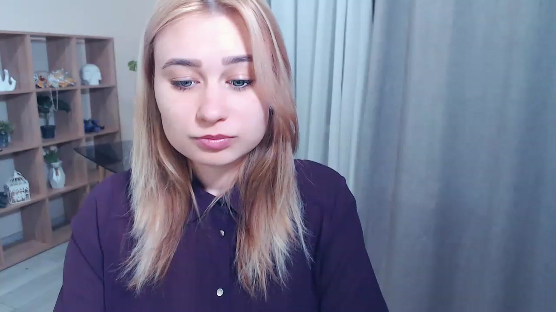 Gallery image thumbnail from Kukla_kolduna's myfreecams stream on, 02/26/2023, 16:40 image 4 of 20