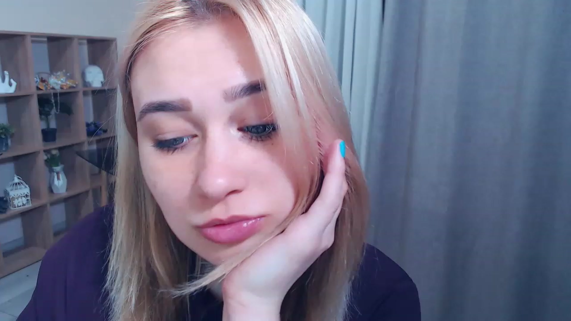Gallery image thumbnail from Kukla_kolduna's myfreecams stream on, 02/26/2023, 16:40 image 6 of 20