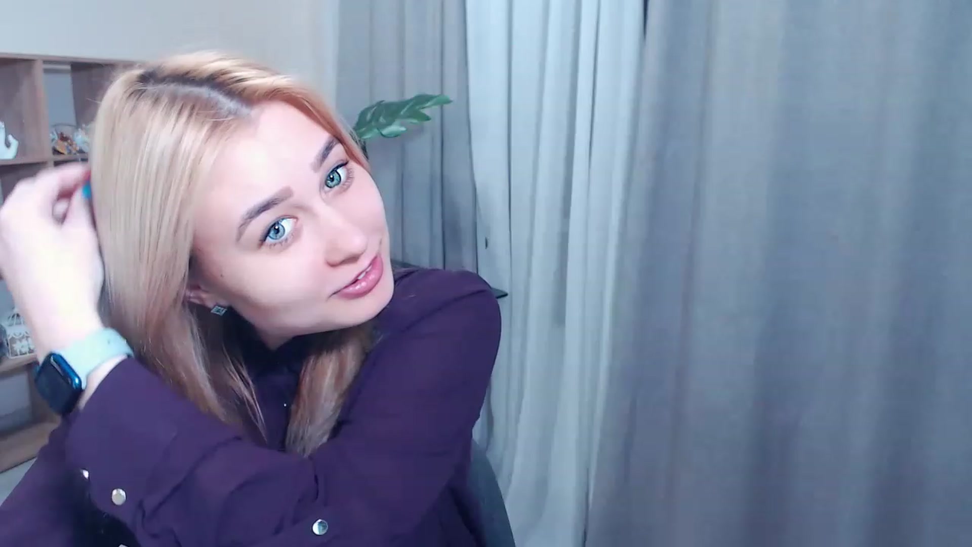 Gallery image thumbnail from Kukla_kolduna's myfreecams stream on, 02/26/2023, 16:40 image 9 of 20