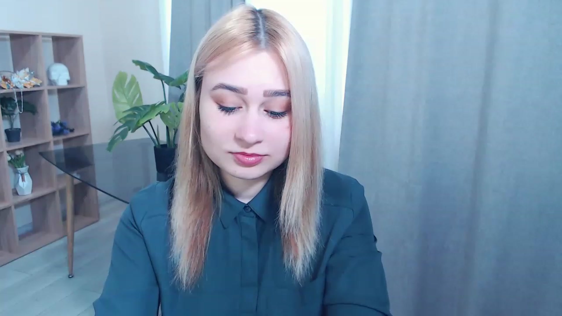 Gallery image thumbnail from Kukla_kolduna's myfreecams stream on, 02/27/2023, 12:34 image 19 of 20