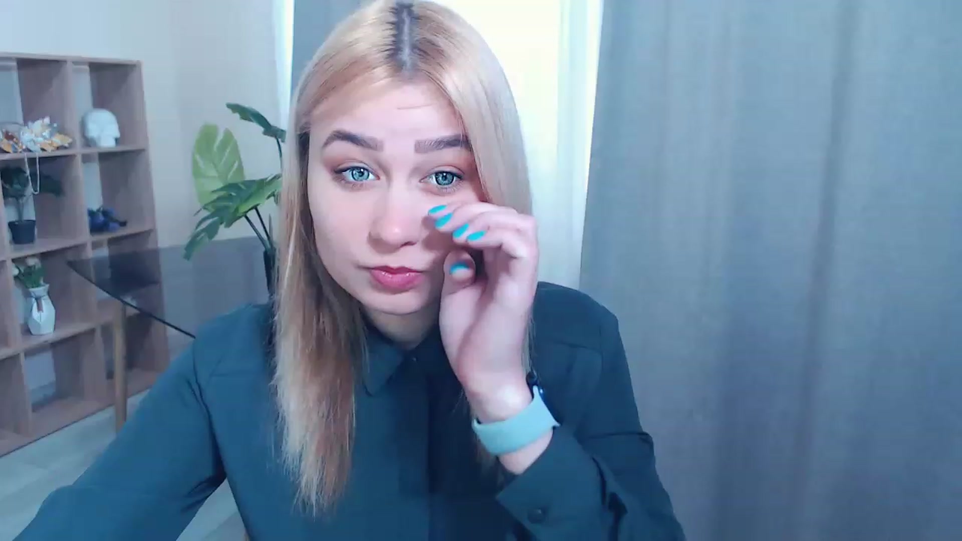 Gallery image thumbnail from Kukla_kolduna's myfreecams stream on, 02/27/2023, 12:34 image 15 of 20