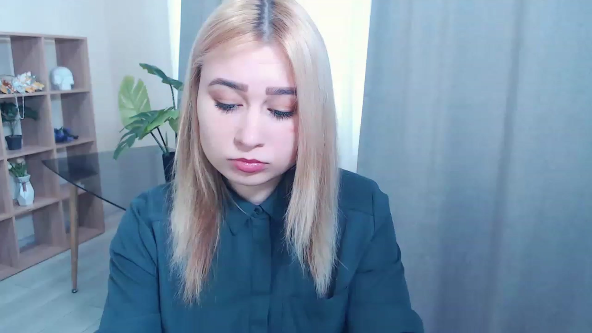Gallery image thumbnail from Kukla_kolduna's myfreecams stream on, 02/27/2023, 12:34 image 8 of 20
