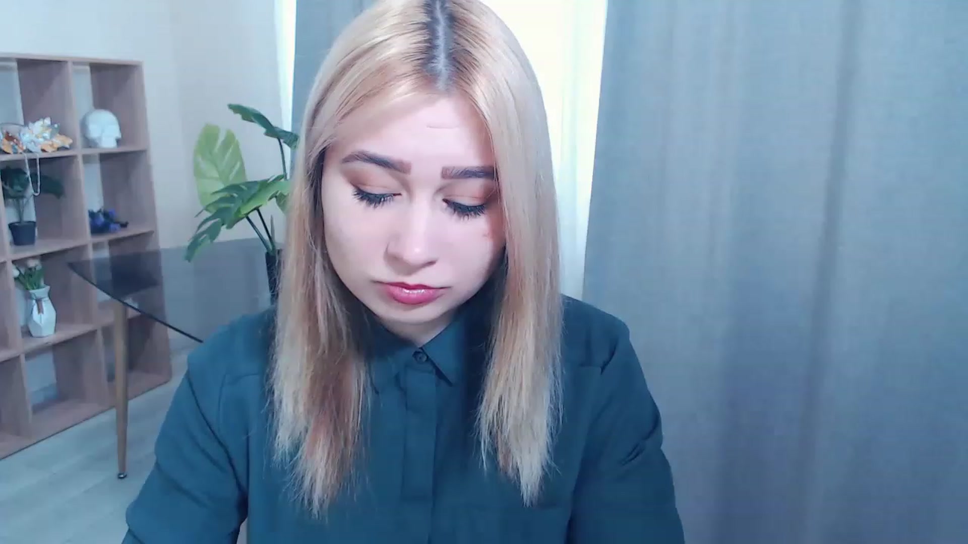 Gallery image thumbnail from Kukla_kolduna's myfreecams stream on, 02/27/2023, 12:34 image 5 of 20