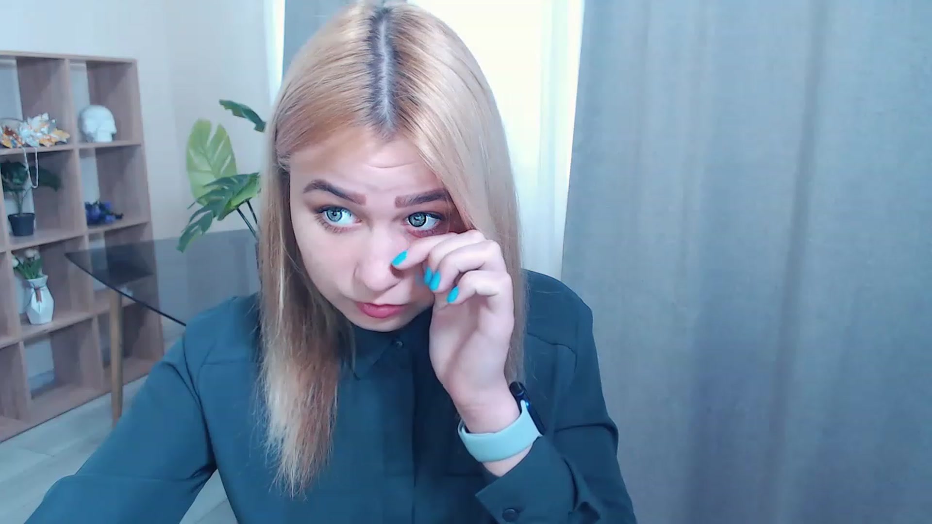 Gallery image thumbnail from Kukla_kolduna's myfreecams stream on, 02/27/2023, 12:34 image 16 of 20
