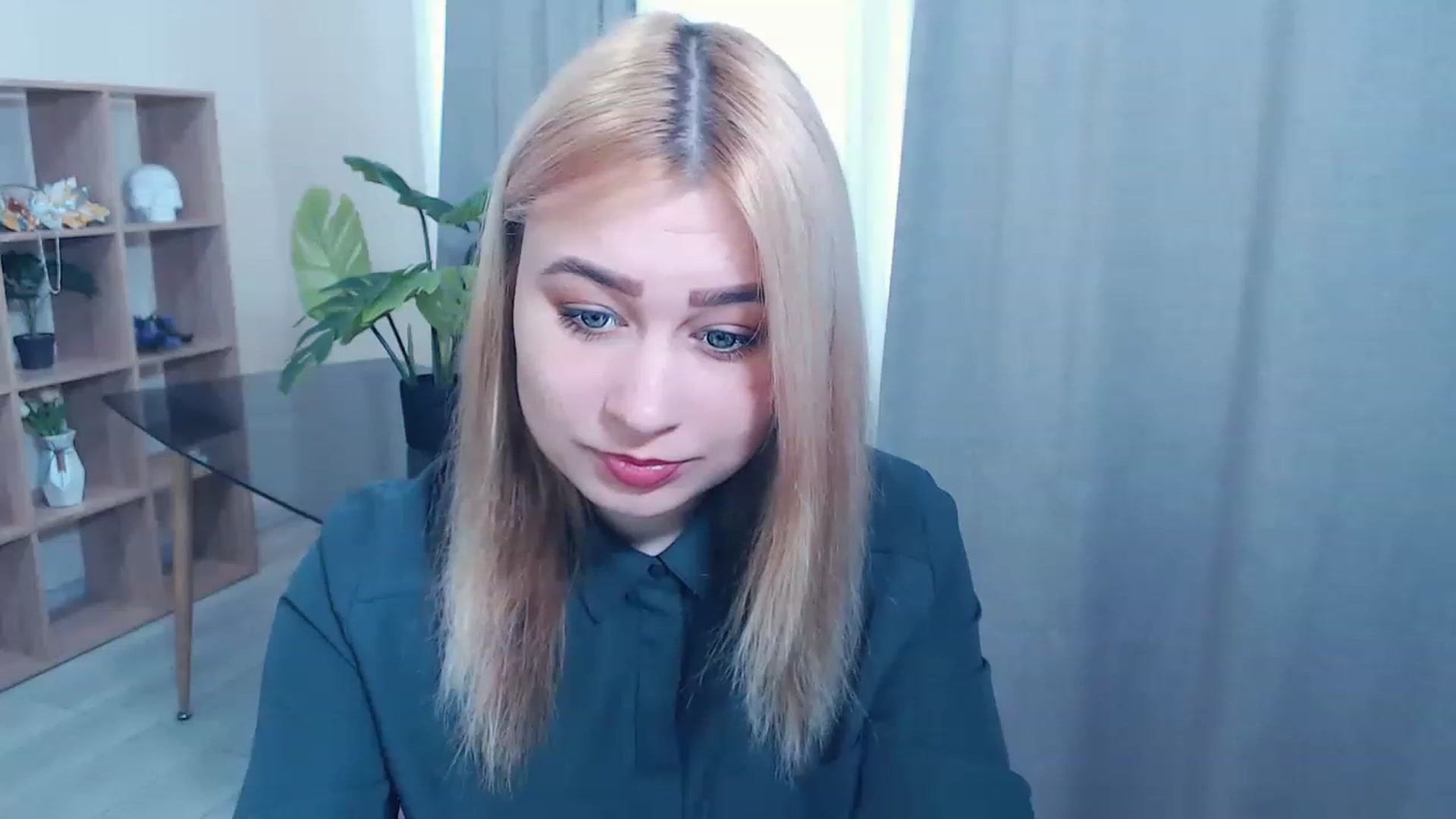 Gallery image thumbnail from Kukla_kolduna's myfreecams stream on, 02/27/2023, 12:34 image 12 of 20