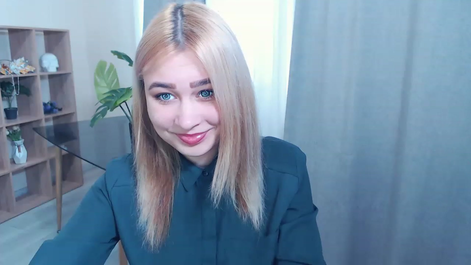 Gallery image thumbnail from Kukla_kolduna's myfreecams stream on, 02/27/2023, 12:34 image 18 of 20