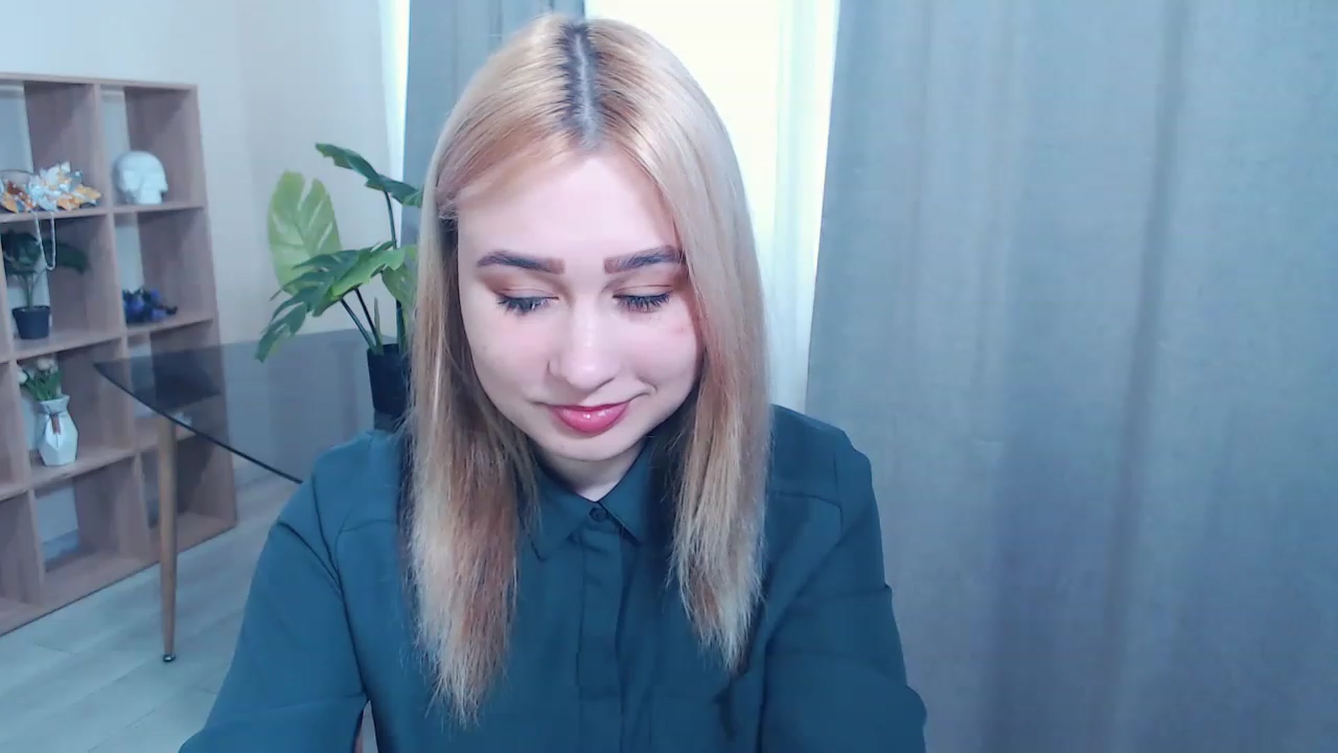 Gallery image thumbnail from Kukla_kolduna's myfreecams stream on, 02/27/2023, 12:34 image 13 of 20