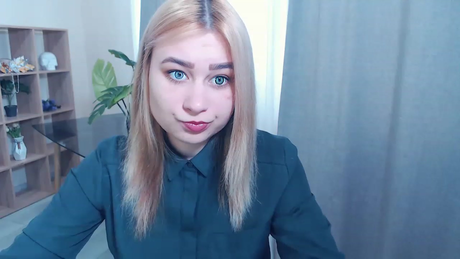 Gallery image thumbnail from Kukla_kolduna's myfreecams stream on, 02/27/2023, 12:34 image 7 of 20