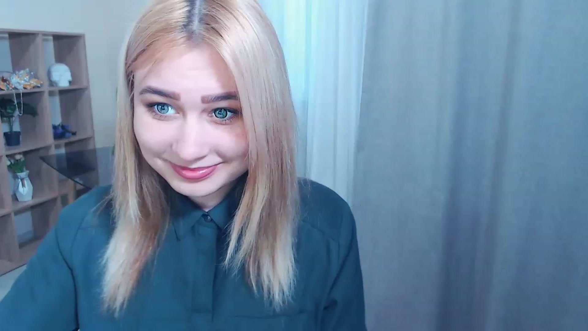 Gallery image thumbnail from Kukla_kolduna's myfreecams stream on, 02/27/2023, 15:43 image 7 of 20