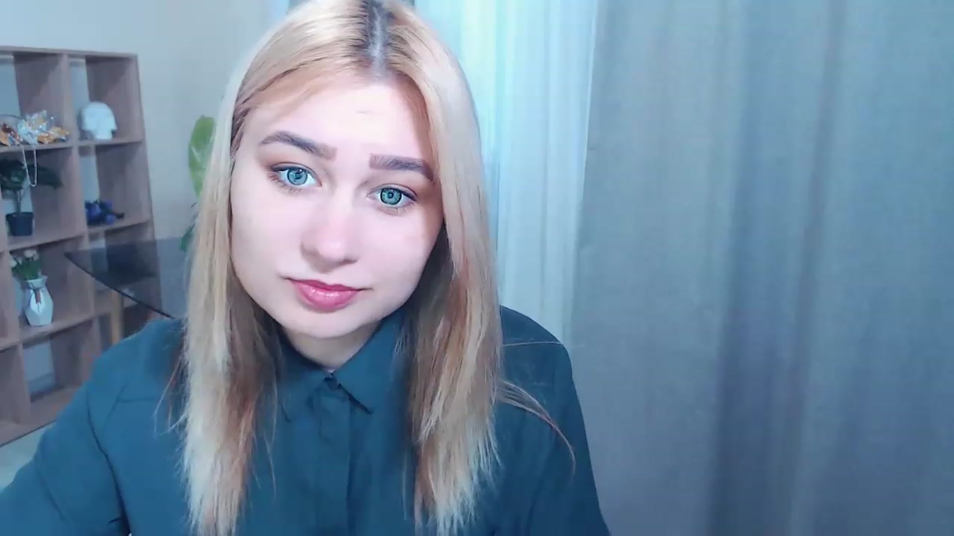 Gallery image thumbnail from Kukla_kolduna's myfreecams stream on, 02/27/2023, 15:43 image 6 of 20