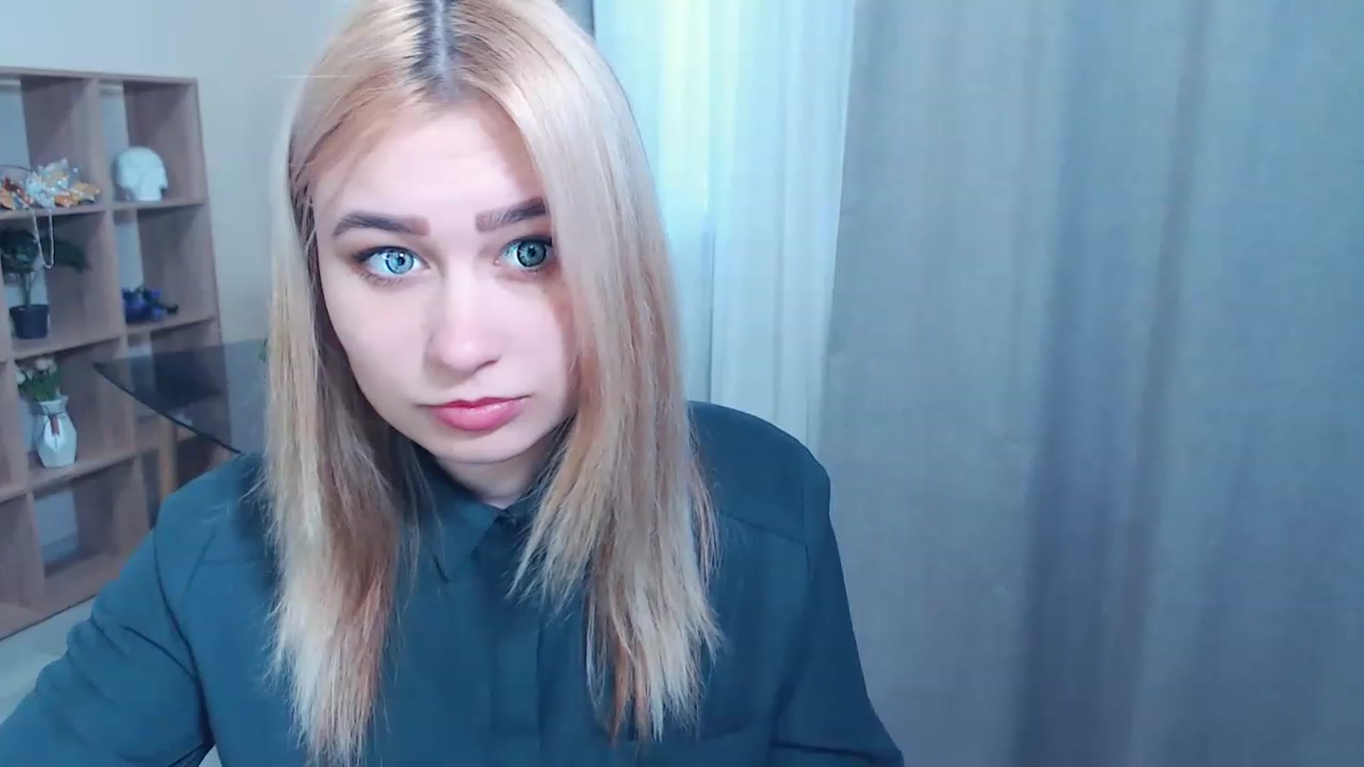 Gallery image thumbnail from Kukla_kolduna's myfreecams stream on, 02/27/2023, 15:43 image 4 of 20