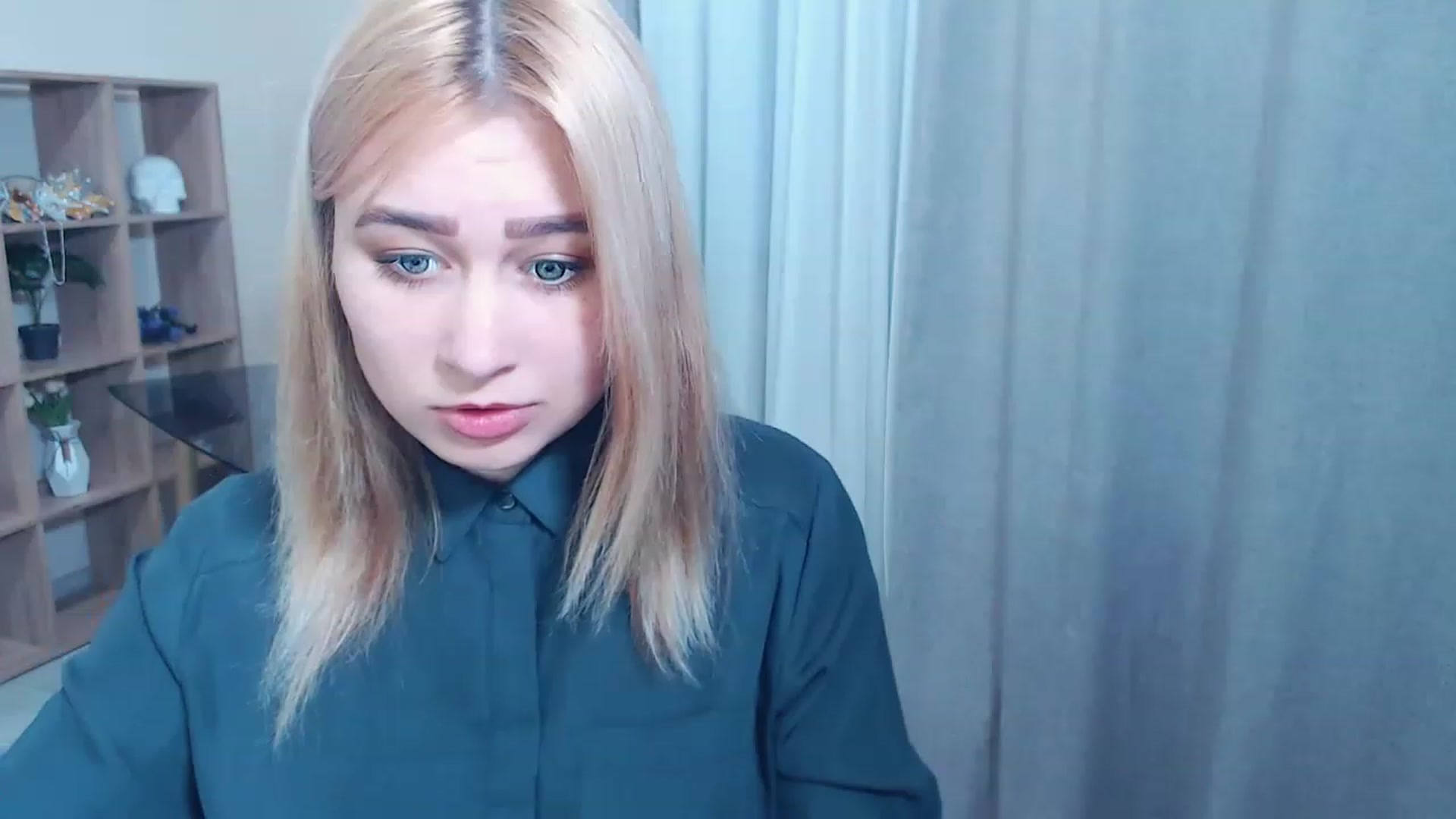 Gallery image thumbnail from Kukla_kolduna's myfreecams stream on, 02/27/2023, 15:43 image 18 of 20