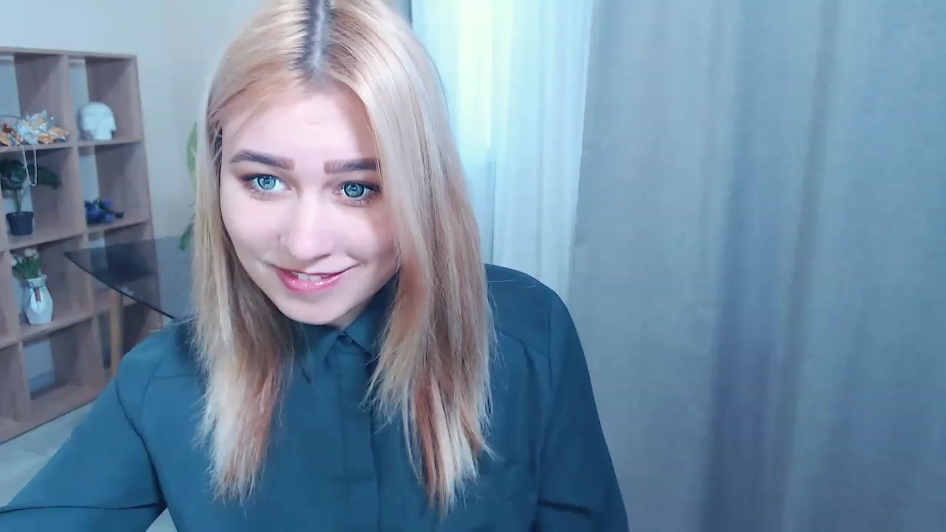 Gallery image thumbnail from Kukla_kolduna's myfreecams stream on, 02/27/2023, 15:43 image 3 of 20