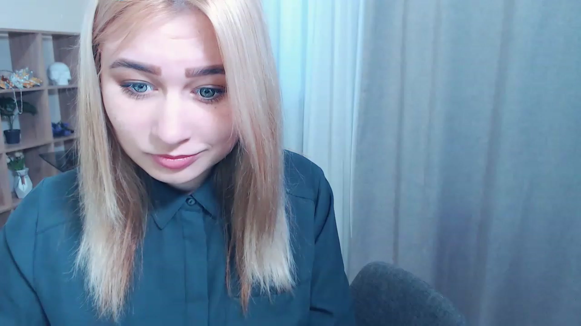 Gallery image thumbnail from Kukla_kolduna's myfreecams stream on, 02/27/2023, 15:43 image 10 of 20