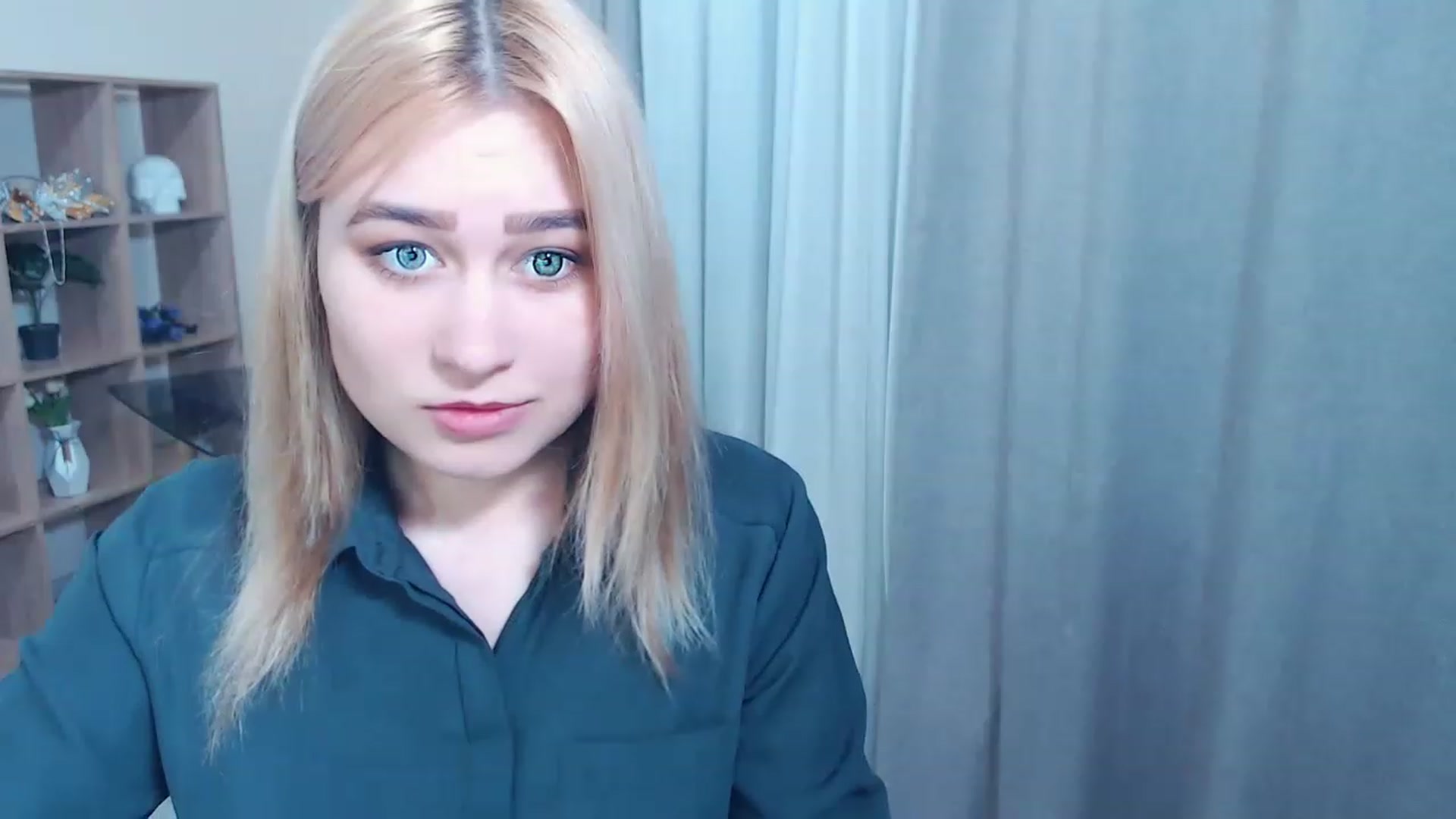 Gallery image thumbnail from Kukla_kolduna's myfreecams stream on, 02/27/2023, 15:43 image 19 of 20